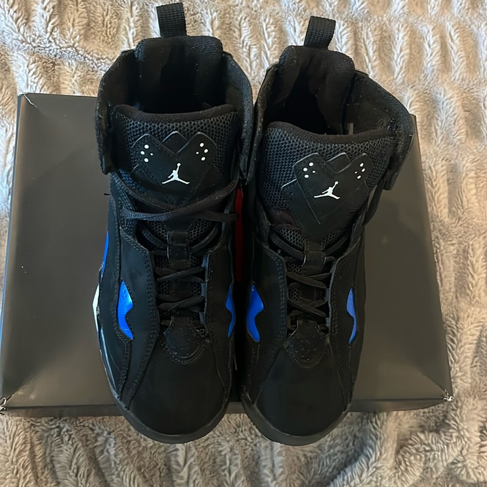Size 5Y - Used, Nike Boys Air Jordan True Flight / Black Basketball Sneakers